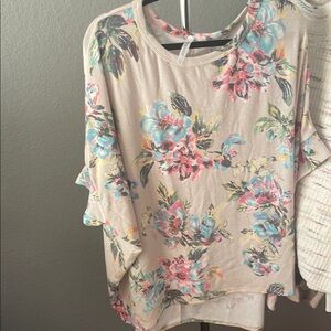 Dear Scarlett Brand New XL Floral Women's Top